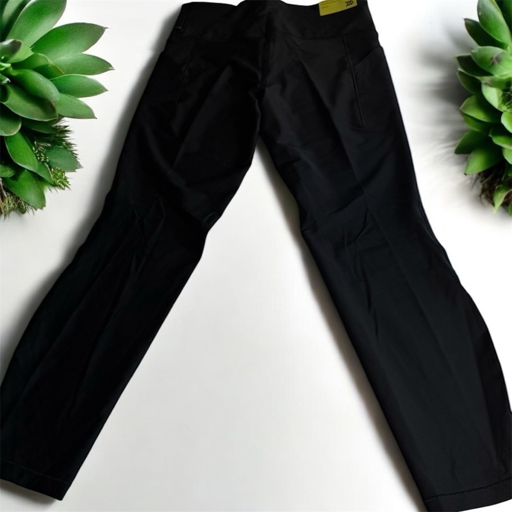 All in Motion Effortless Support High Rise 7/8 Black Leggings Women’s Size M NWT - Picture 2 of 8